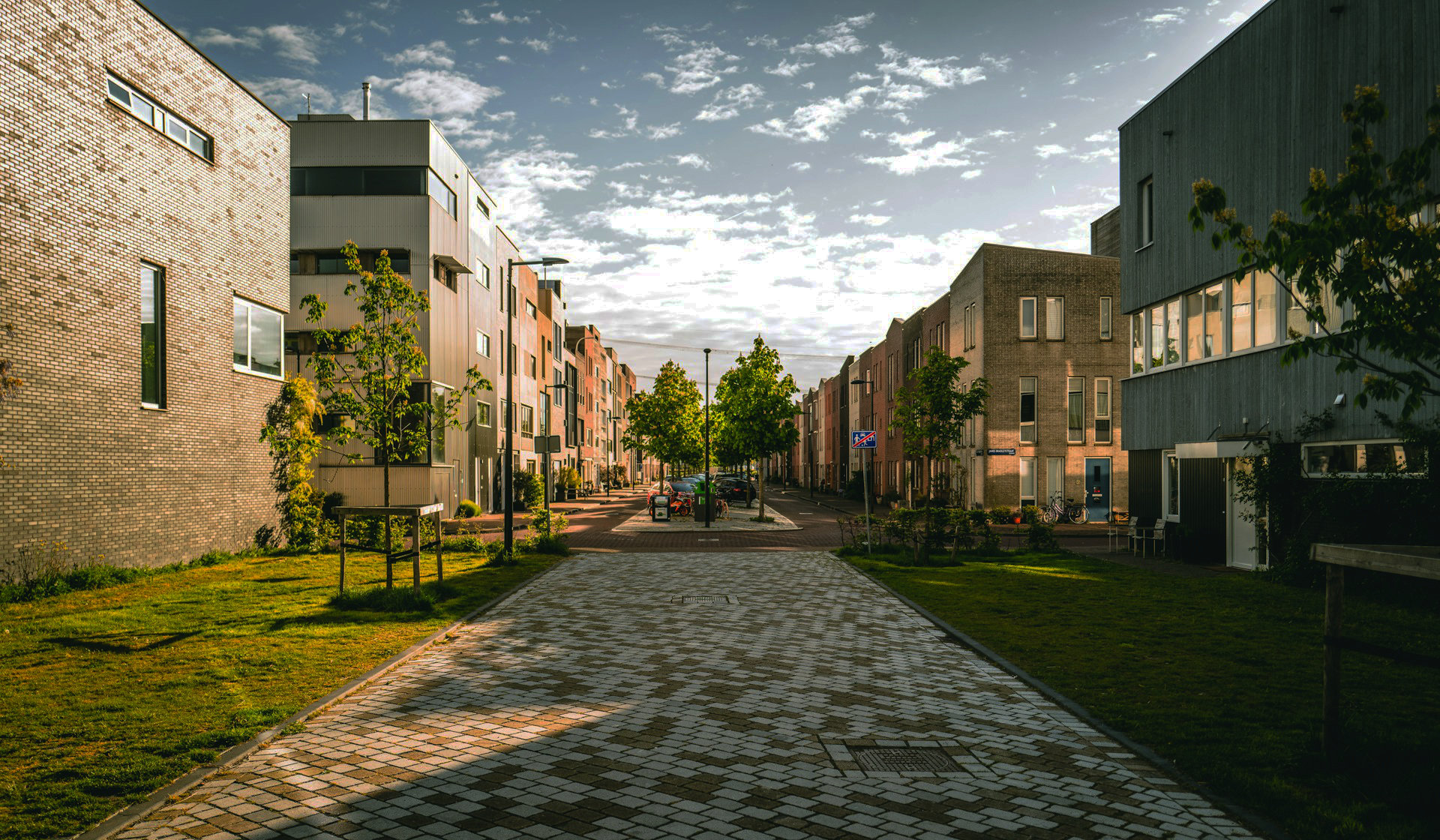 Supporting cities worldwide in understanding urban growth patterns.